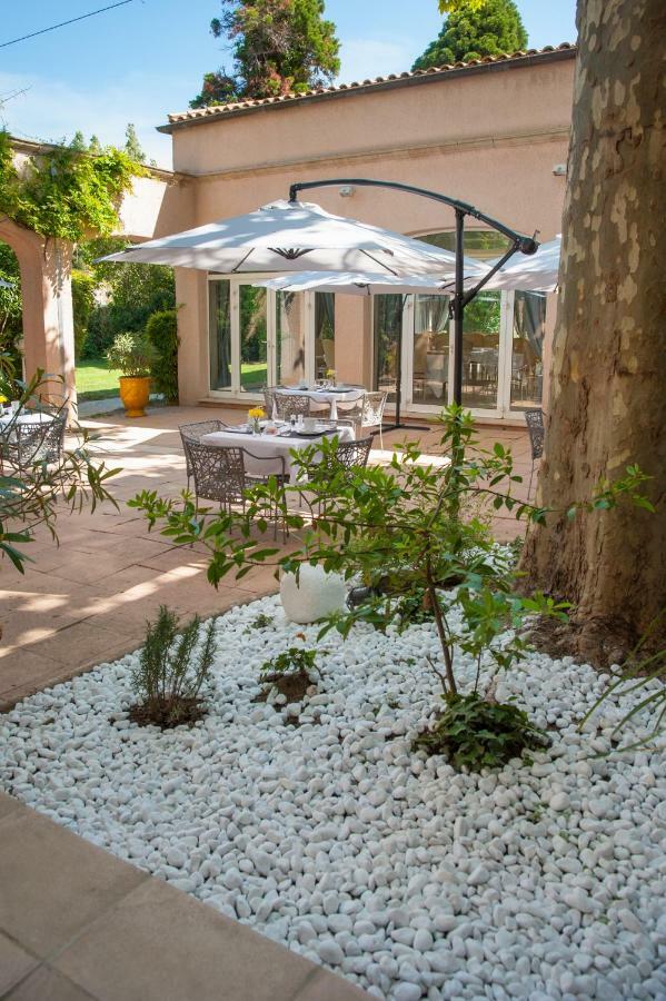 Le Mas Angelussi - Le Clos Du Soleil Salon-de-Provence Exterior foto